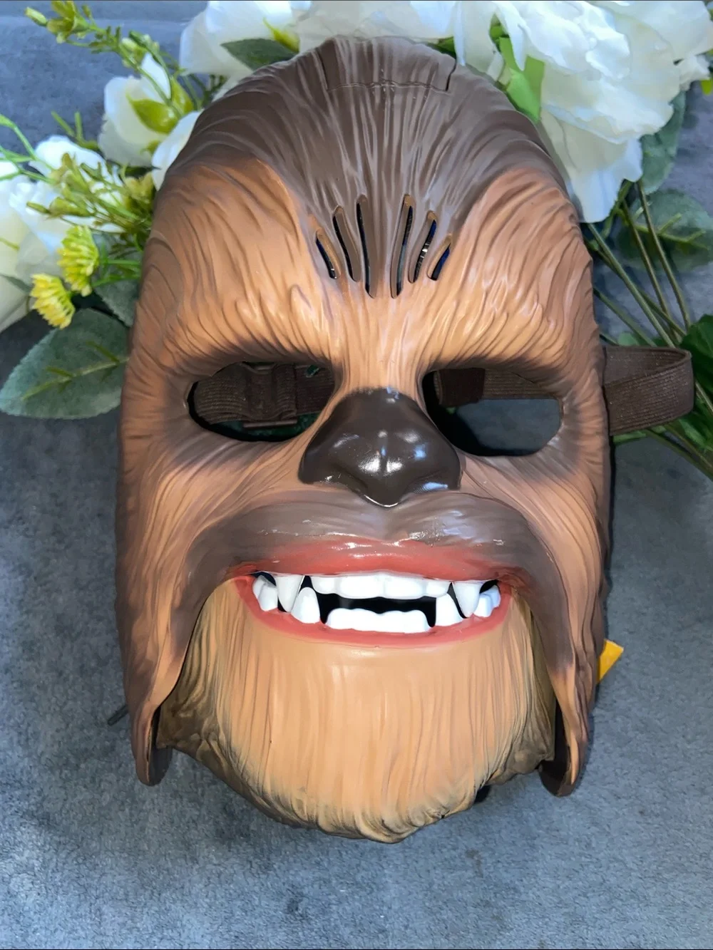 STAR WARS Movie Roaring Chewbacca Wookiee Sounds Mask, Funny GRAAAAWR Noises 5+